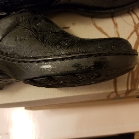 Shoes - Picture 5 of 7